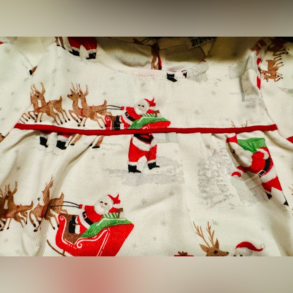 New Pottery Barn Kids Flannel Nightgown size 2T Heritage Santa - Picture 2 of 14